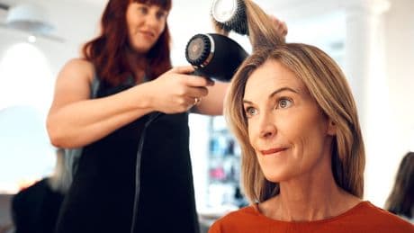 Hairstylists and medical expert confirm temporary hair loss affecting Ozempic users