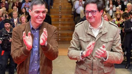 Pedro Sánchez, hoy como ayer: otra vez bajo fuego amigo