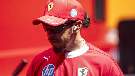 Lewis Hamilton, completamente hundido, avisa a Ferrari: "Soy inútil. Quizás deberían cambiar de piloto"