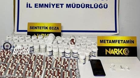 Uslanmayan uyuşturucu satıcısı 4 bin sentetik hapla yine yakalandı