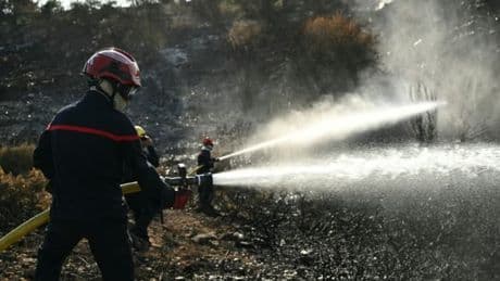 Incendie de l'Aude: le feu maîtrisé après six jours de lutte, 1.300 pompiers encore sur place