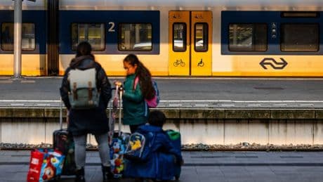 Treinstaking dinsdag uitgebreid, spoorpersoneel legt werk neer in hele Randstad
