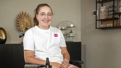 Sarah (15) heeft een spierziekte: ’Mijn groei is vriend én vijand’