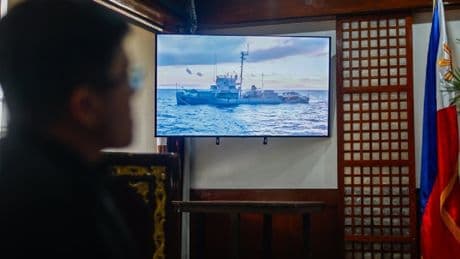 ABD ile Filipinler’in ortak tatbikatında gemi battı