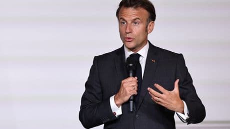 En Asie du Sud-Est, Emmanuel Macron veut profiter de la rivalité entre Donald Trump et Xi Jinping