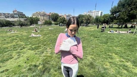La isla verde de Barcelona donde Carlota Flâneur encuentra la claridad
