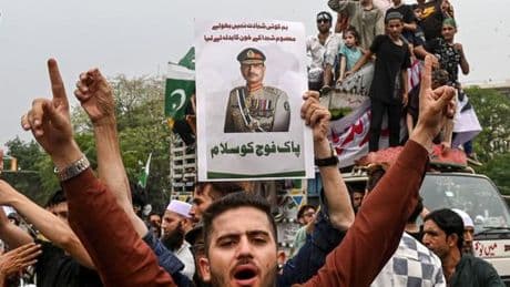 Vidéo. L’Inde et le Pakistan observent un cessez-le-feu fragile au Cachemire