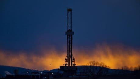 El negocio del crudo entra en la escena geopolítica con un barril en caída controlada hasta 60 dólares