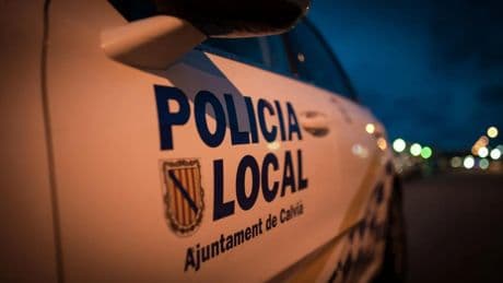 Cazado un taxi pirata en Mallorca sin seguro ni ITV y con varios estupefacientes