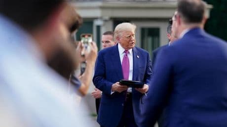 Trump ordena realizar "la mayor deportación masiva de la historia"