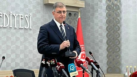 İzBB Başkanı Cemil Tugay, grevdeki işçileri suçladı