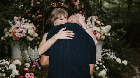 Taylor Swift y Travis Kelce anuncian su compromiso tras dos años de relación