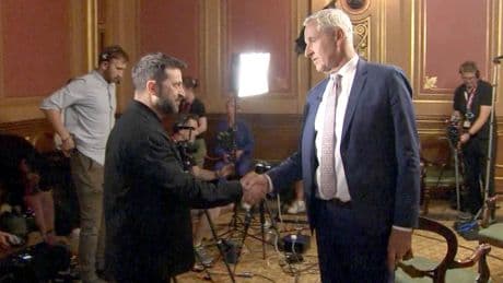 Mark Austin: Zelenskyy an embattled wartime leader struggling to make himself heard