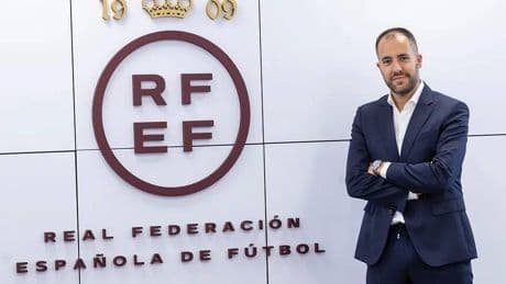 El giro de la Federación con los árbitros: Fran Soto, un tecnócrata para intentar atajar la crisis