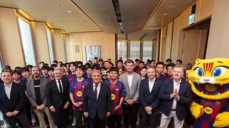 Fervor de las penyes del Barça en Seúl