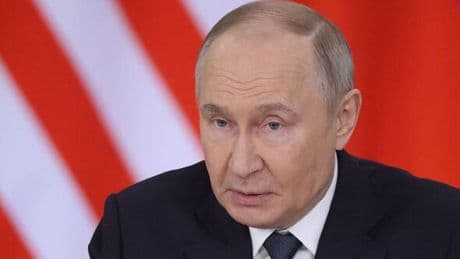 Russia economy in meltdown as Moscow issues embarrassing rouble update