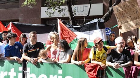 „Leben der Fahrer riskiert“ – Störer stoppen israelisches Rad-Team