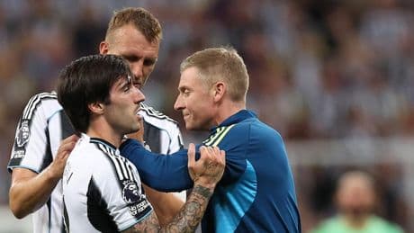 <p>Tonali ko, allarme Italia: infortunio in Newcastle-Liverpool, &quot;Dolore fortissimo&quot;</p>