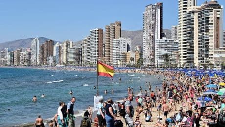 UK holidaymakers warned of 'extreme risk' in Spain this weekend