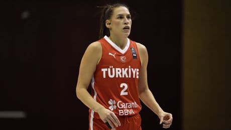 Sevgi Uzun'un yeni adresi Chicago Sky