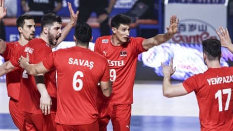 Efeler'in rakibi ABD