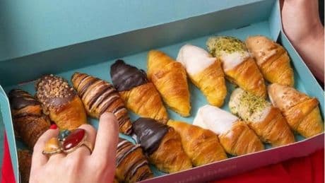 Los famosos 'manolitos' aterrizan en esta antigua tienda de música de Bilbao