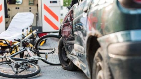 Muere un ciclista en Viladamat (Girona) tras ser atropellado por un conductor ebrio