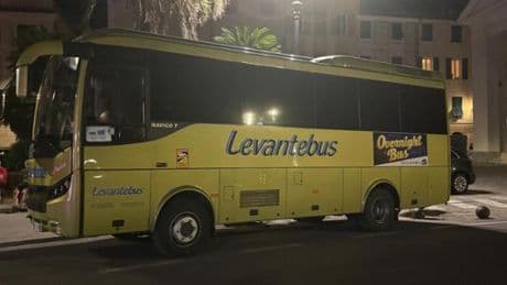 Overnight bus nel Levante, 3000 viaggiatori a luglio. Garbarino: “Corse tutto l’anno”