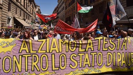 Italien: Meloni kriminalisiert Proteste [Online-Abo]