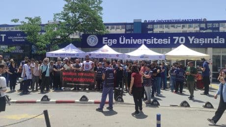 Ege Üniversitesi Hastanesi sağlık emekçileri iş bıraktı