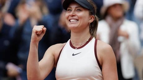 Paula Badosa destroza a Eva Lys y pasa a la segunda ronda en Berlín