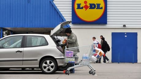 Stellplatz im Ausverkauf - Discounter vermieten ihre Parkplätze