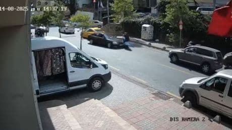 Adres İstanbul: Ehliyetini 21 gün önce aldı, trafikte drift yaptı, hamile bir kadına çarptı