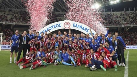 Mendilibar sigue haciendo historia con el Olympiacos