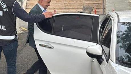 İBB'de yolsuzluk soruşturmasında yeni dalga: 5 belediye başkanı dahil 47 gözaltı kararı