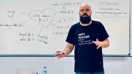 Murcia, el matemático que desmonta el sistema español: "Habría que usar calculadora desde infantil"