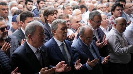 11. Cumhurbaşkanı Abdullah Gül dayısının cenaze törenine katıldı
