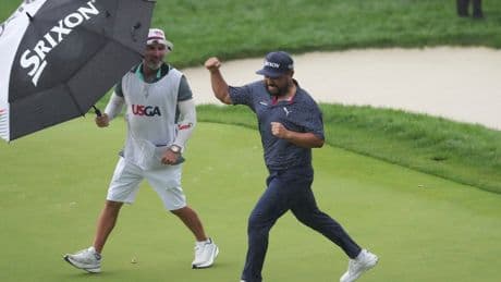 J.J. Spaun weathers the worst of wet Oakmont to win US Open