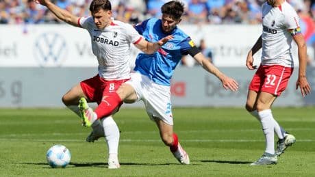 Fußball-Bundesliga: Freiburg siegt und besiegelt den Abstieg von Holstein Kiel