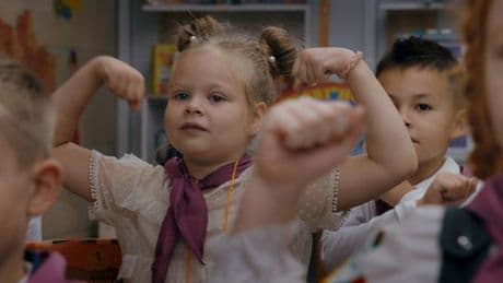 « Premières classes » : une année scolaire en Ukraine, ébranlée par l’offensive russe