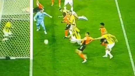 Başakşehir'de penaltı kararı!