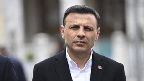 Özgür Çelik'ten Özel'e saldırıya tepki: Yapanın da yaptıranın da iki elimiz yakasında
