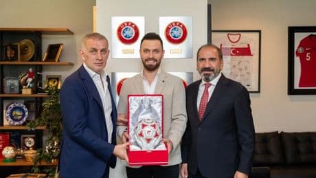 Sivasspor'da Galatasaray maçı sonrası istifa!