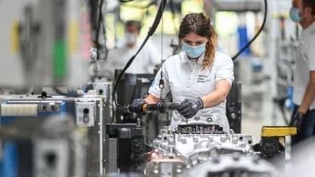 VDA-Umfrage: Autozulieferer legen Investitionen auf Eis