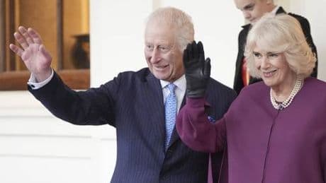 "Re Carlo ha un tumore incurabile". La diagnosi che spaventa la Corona britannica