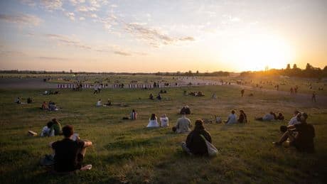 Wohnungsbau: Wohnungen auf dem Tempelhofer Feld? Wegner will mehr Tempo