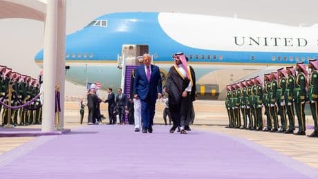 Trump'tan Körfez vurgusu: Çin onları ele geçirecekti