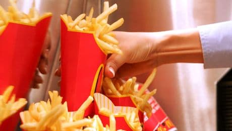 Bei McDonald’s und Co. - So bekommen Sie ganz einfach frische Pommes