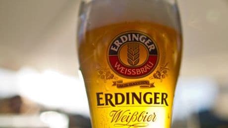 Erdinger Weißbräu wegen Video in der Kritik – Vorwurf der Gewaltverherrlichung