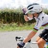 Lotte Kopecky en Justine Ghekiere in ruime kopgroep, voorsprong loopt op tot 3 minuten